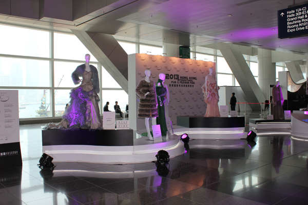 Hong Kong Furs & Fashion: 2013 год укрепляет отношения меховой индустрии Гонконга и России Hong Kong Furs & Fashion: 2013 год укрепляет отношения меховой индустрии Гонконга и России