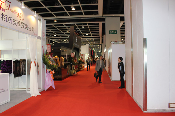 Hong Kong Furs & Fashion: 2013 год укрепляет отношения меховой индустрии Гонконга и России Hong Kong Furs & Fashion: 2013 год укрепляет отношения меховой индустрии Гонконга и России