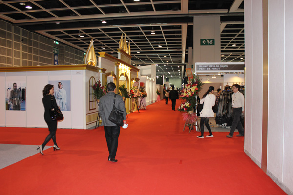 Hong Kong Furs & Fashion: 2013 год укрепляет отношения меховой индустрии Гонконга и России Hong Kong Furs & Fashion: 2013 год укрепляет отношения меховой индустрии Гонконга и России